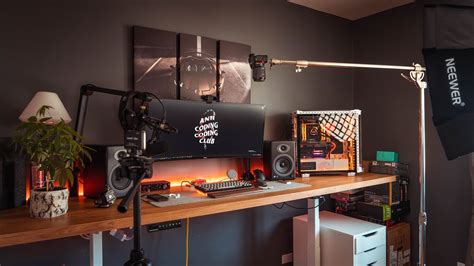 The PERFECT YouTube Setup for 2024 – Camera Microphone Lighting and More